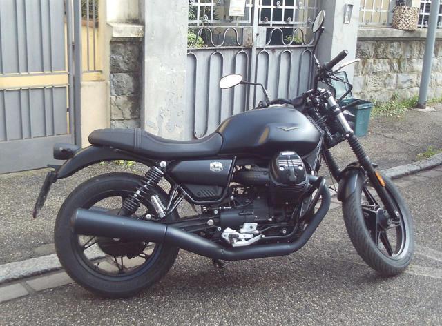 MOTO GUZZI V7 Stone S