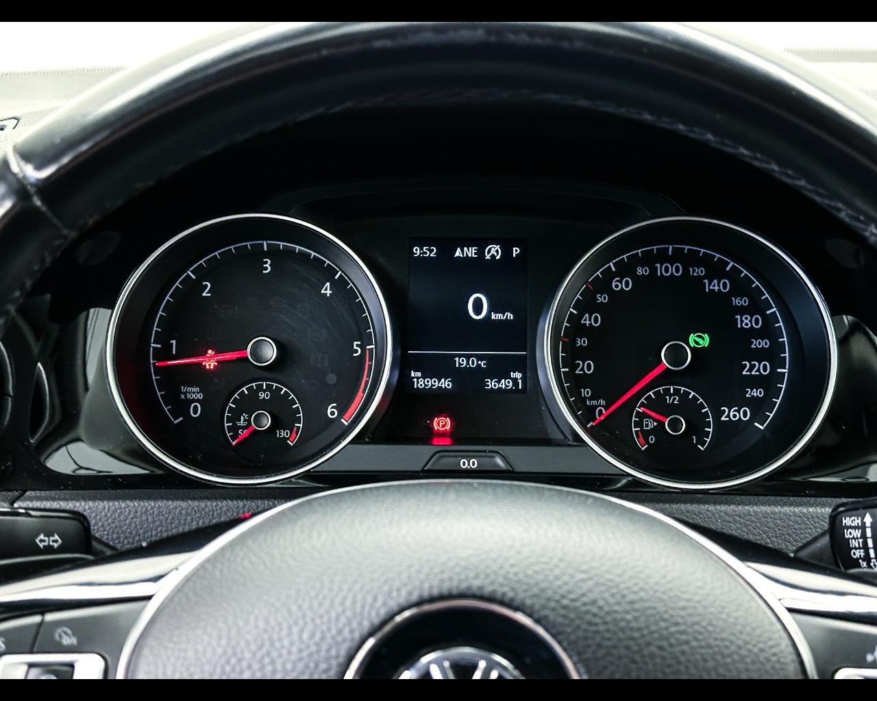 VOLKSWAGEN Golf 7ª serie - Golf Variant 2.0 TDI DSG Highline BlueMotion