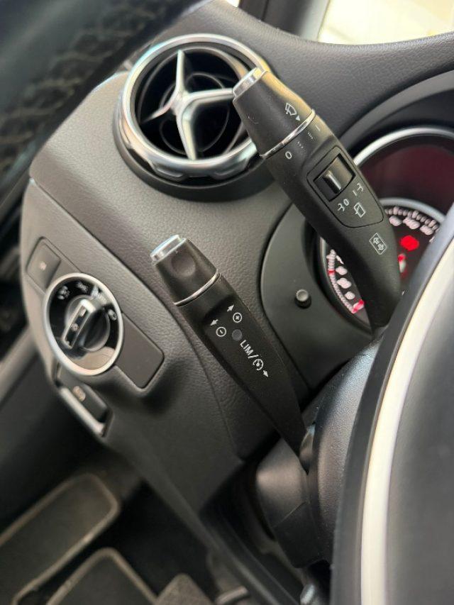 MERCEDES-BENZ GLA 250 Automatic 4Matic Sport //LED//NAVI//BLUETOOTH