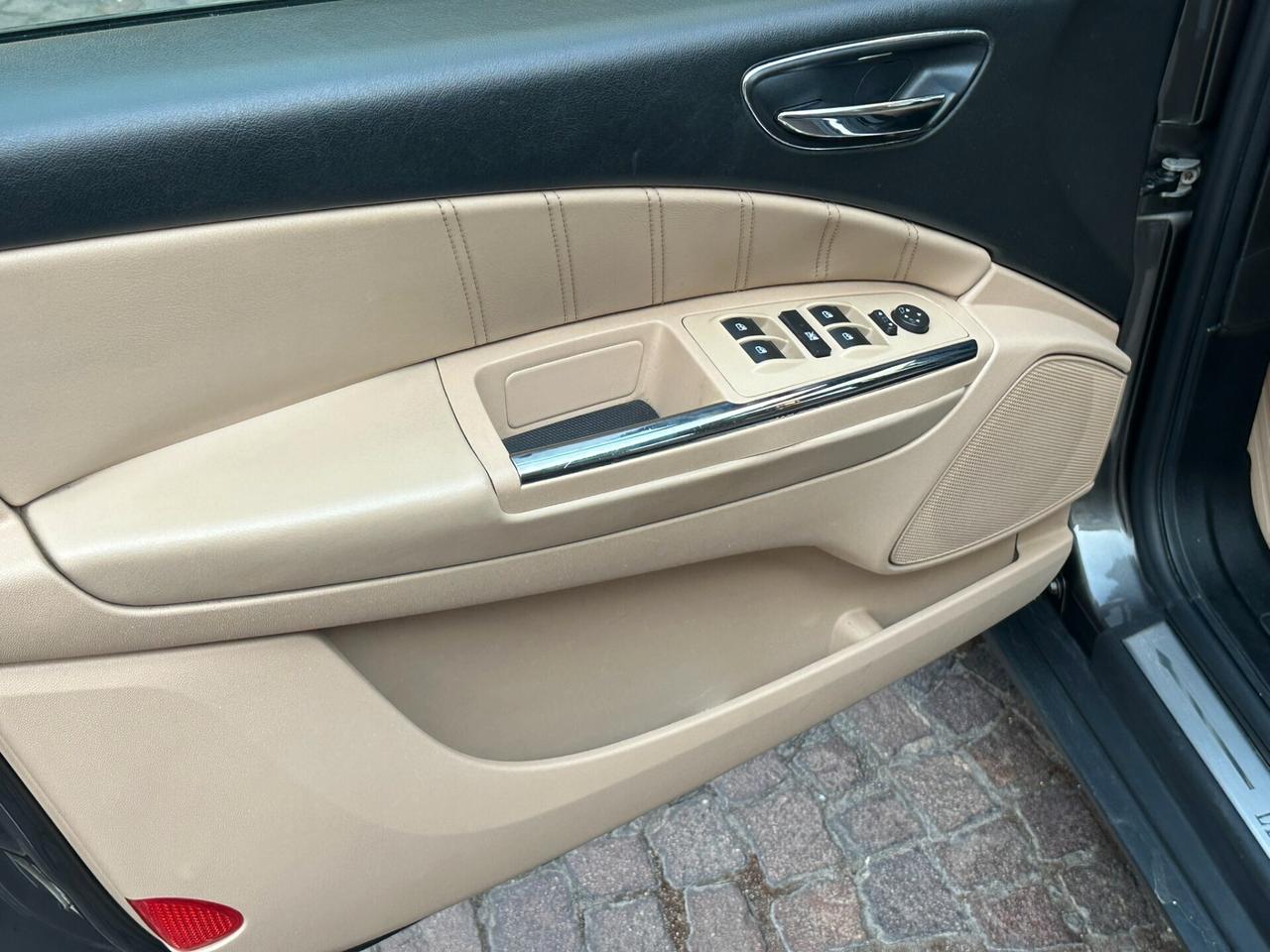 Lancia Delta 2.0 MJT DPF Argento