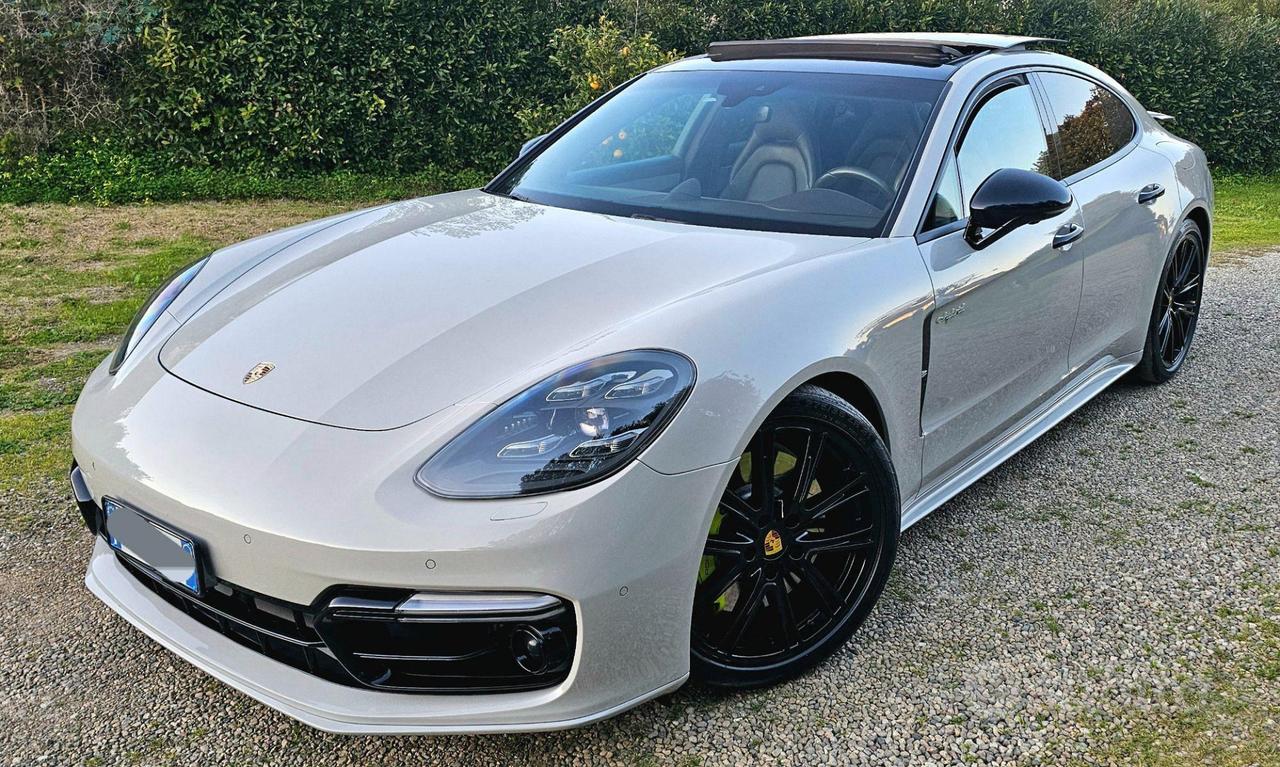 Porsche panamera 4 gts Exesecutive permuto