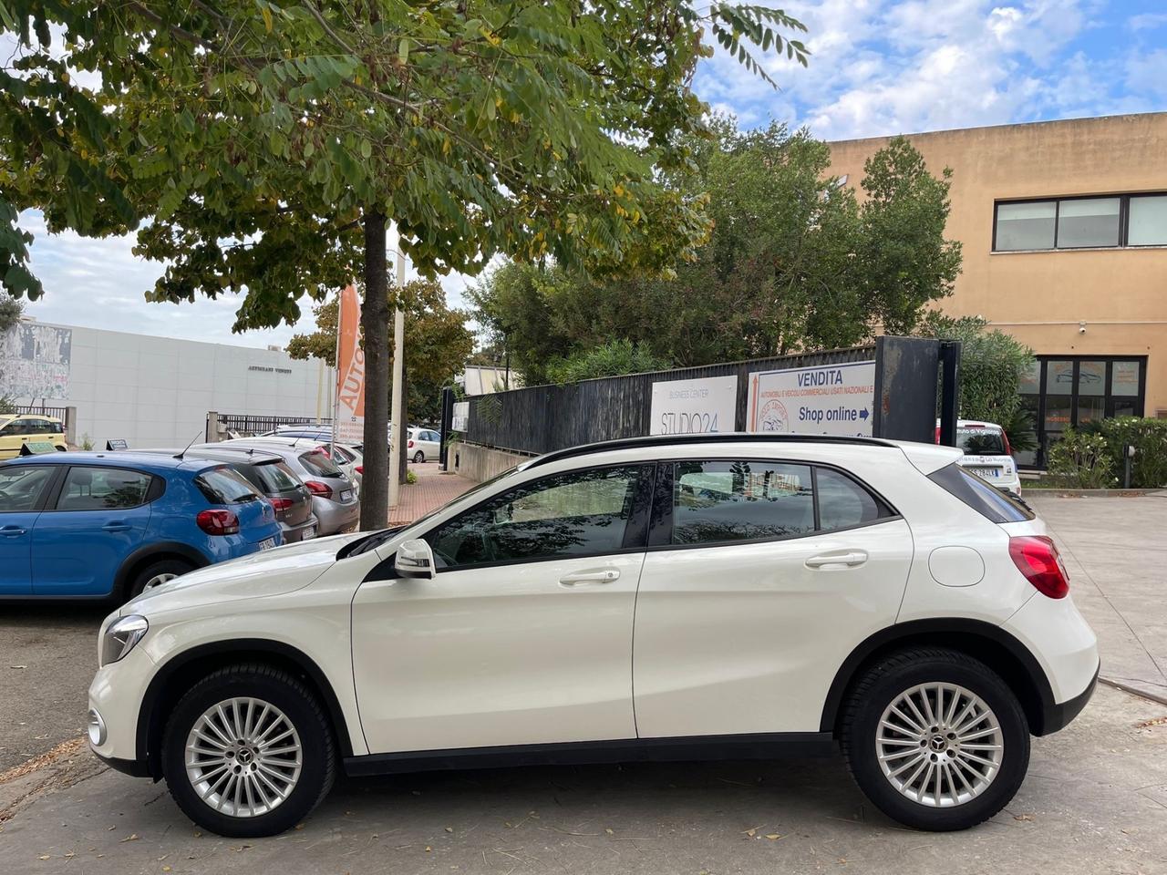 Mercedes GLA 180 d Automatic Executive