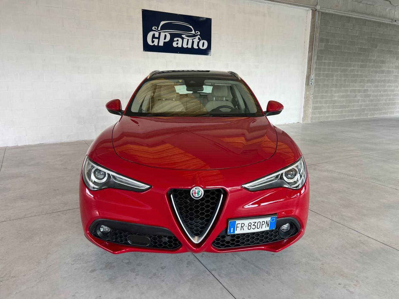 Alfa Romeo Stelvio 2.2 Turbodiesel 210 CV AT8 Q4 Super GANCIO TRAINO