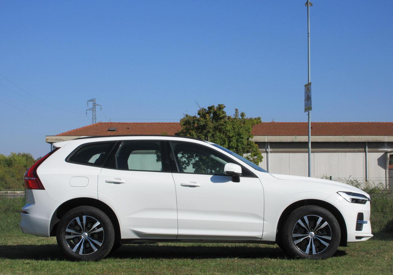 Volvo XC60 2.0 b4 Momentum auto