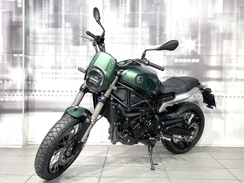 Benelli Leoncino Trail 800