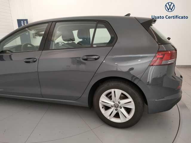 Volkswagen Golf 8ª serie 1.0 eTSI EVO DSG Life