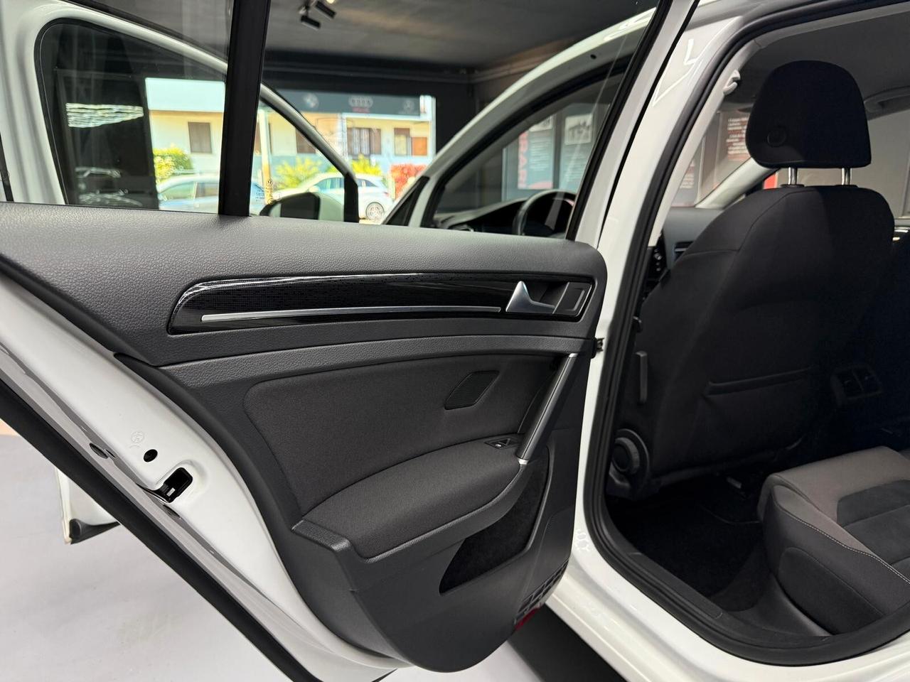 Volkswagen Golf 2.0 TDI DSG 5p. Executive BlueMotion Technology