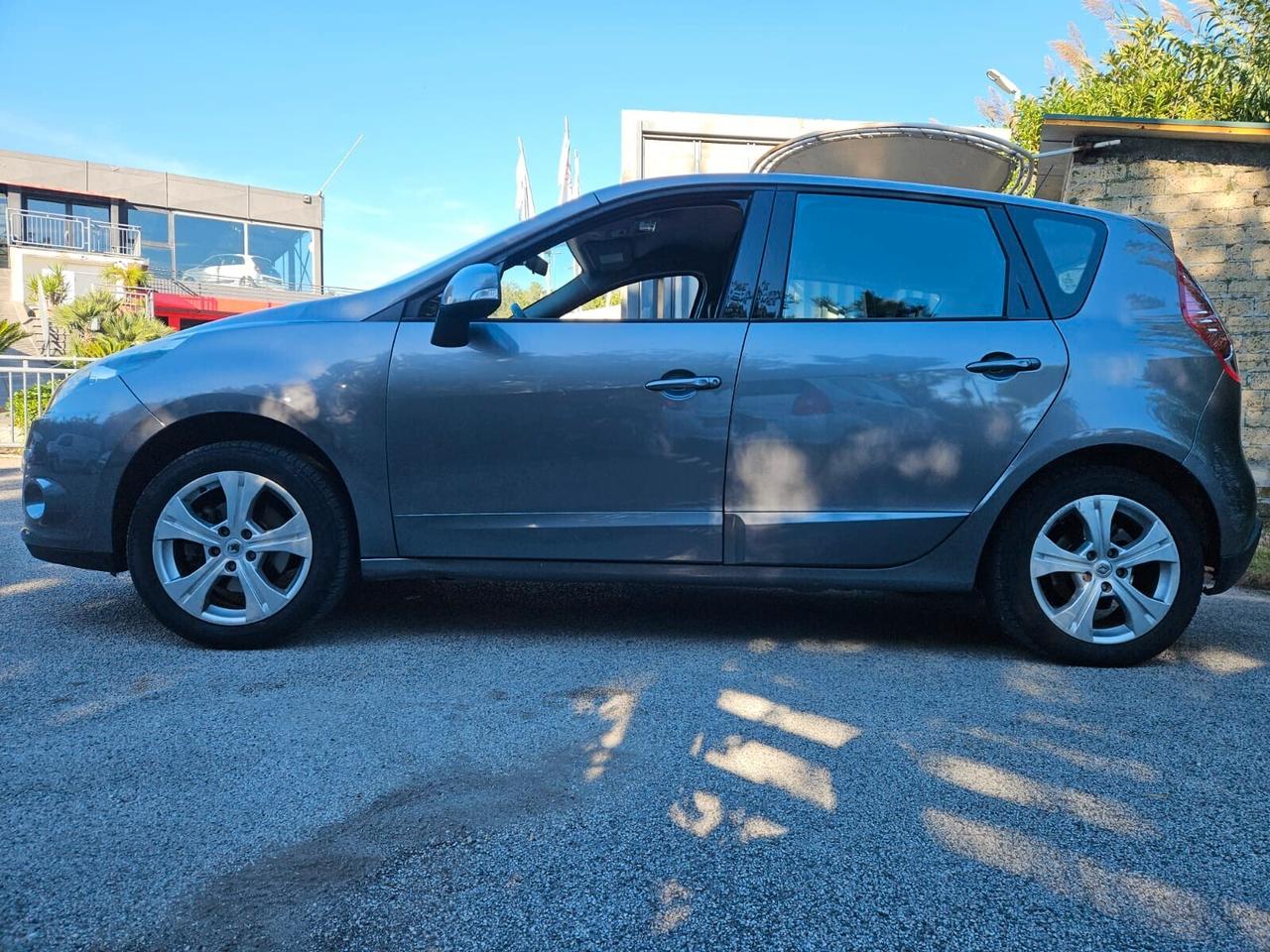 Renault Scenic Scénic X-Mod 1.9 dCi 130CV Luxe