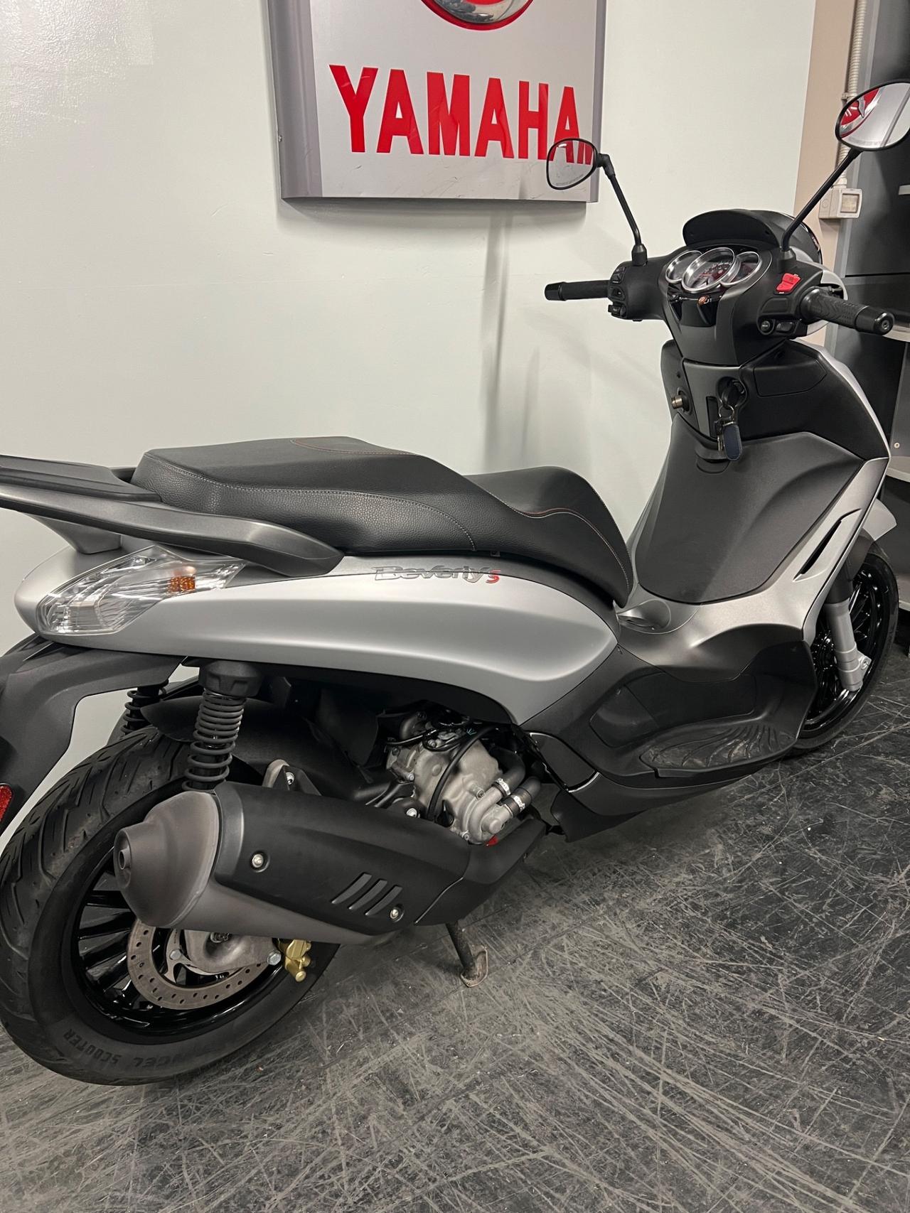 Piaggio Beverly 300 S