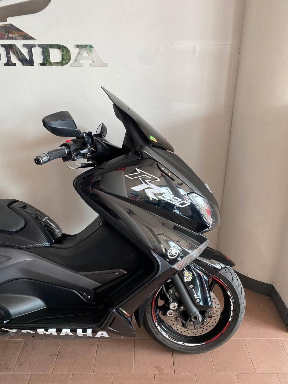 Yamaha T Max 530