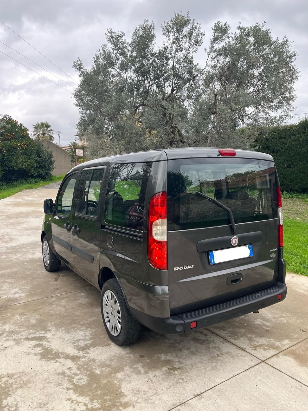 Fiat Doblo 1.3 MTJ 85CV EURO4 AUTO 7 POSTI INTROVABIL LEGGI