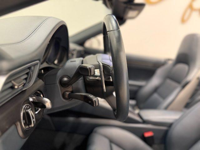 PORSCHE 911 3.0 Carrera 4 GTS Cabriolet