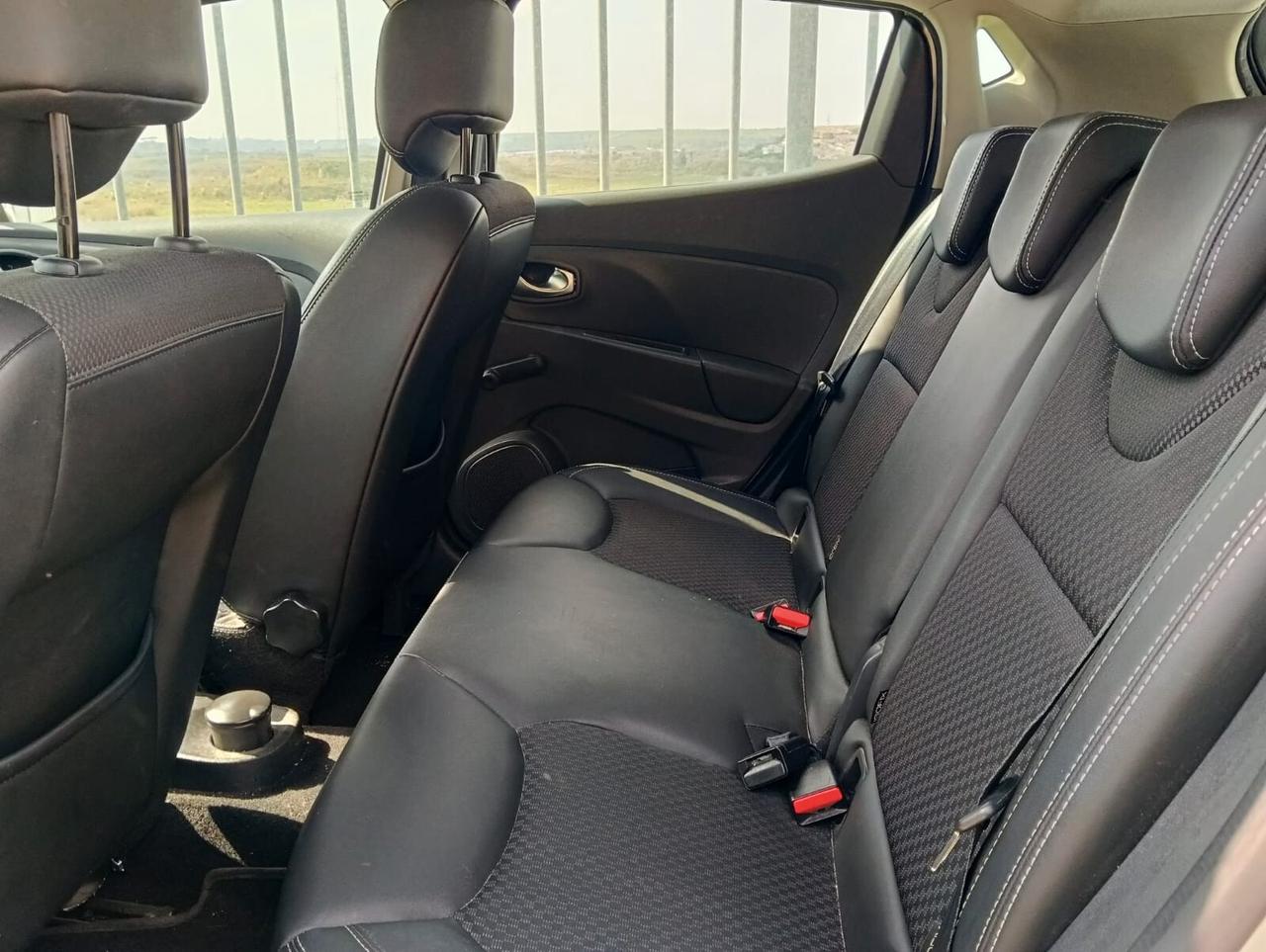 Renault Clio dCi 8V 90 CV Start&Stop 5 porte Energy Duel