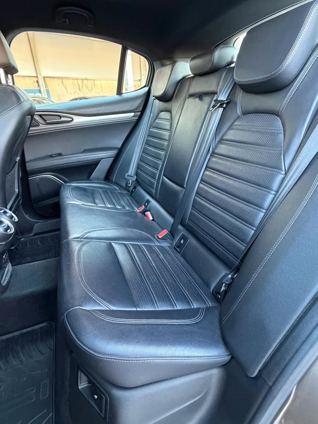 Alfa Romeo Stelvio 2.2 Turbodiesel 210 CV AT8 Q4 B-Tech