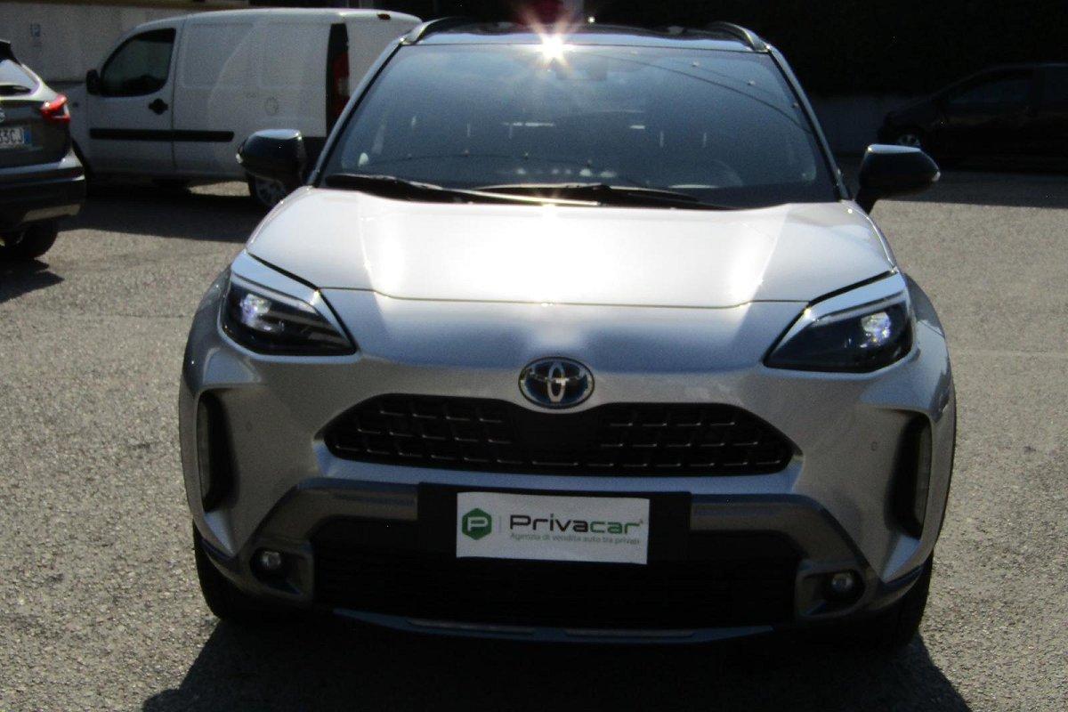TOYOTA Yaris Cross 1.5 Hybrid 5p. E-CVT AWD-i Adventure