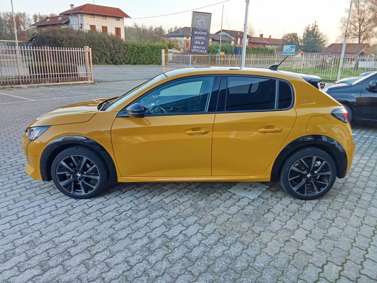 Peugeot 208 PureTech 100 Stop&Start 5 porte GT Pack