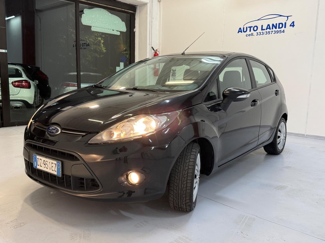 Ford Fiesta 1.4 TDCi 68CV 5 porte Titanium