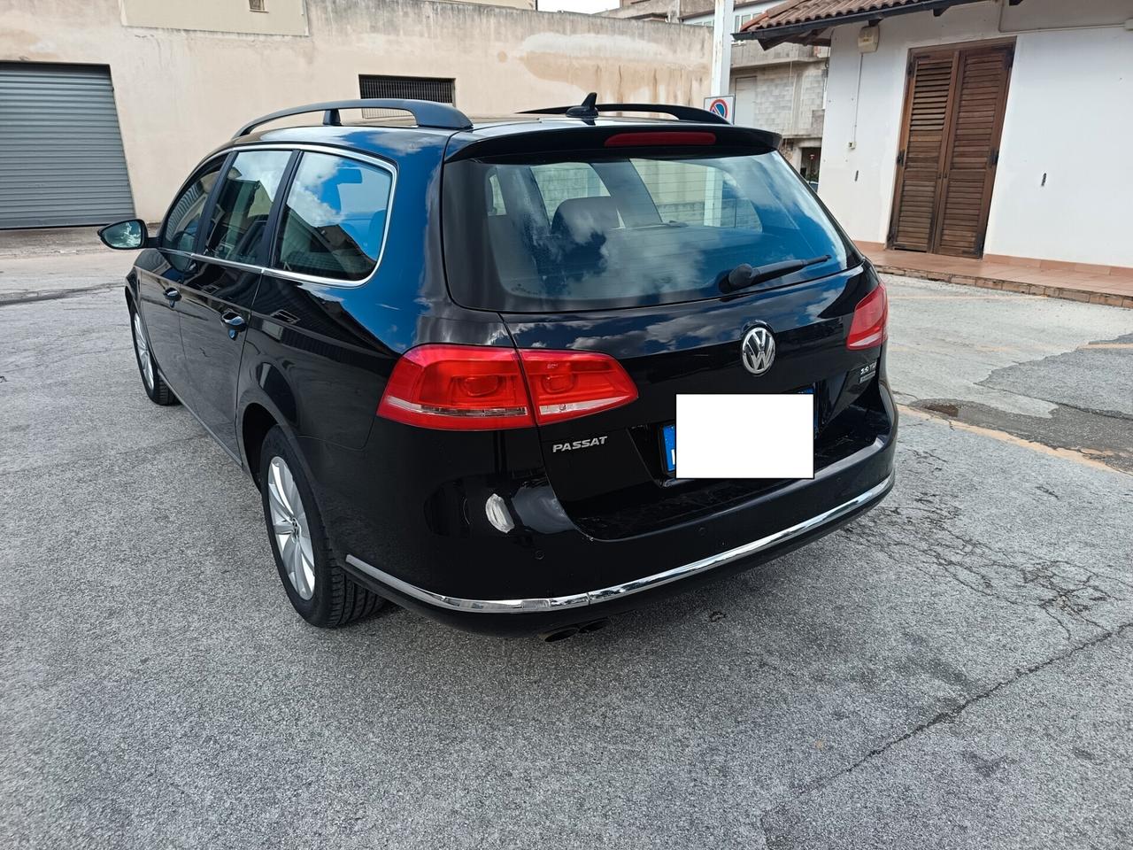 Volkswagen Passat Var. 2.0 TDI Comfortline Full Optional