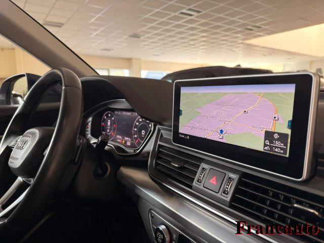AUDI Q5 40 TDI quattro S tronic Business Design