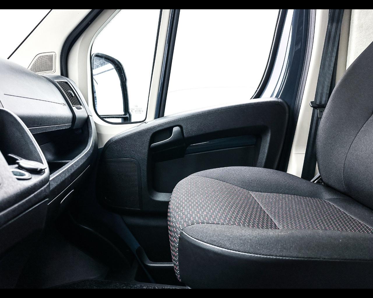 PEUGEOT Boxer (3ª serie) - Boxer 330 2.2 BlueHDi 120 S&S PC-TN Furgone