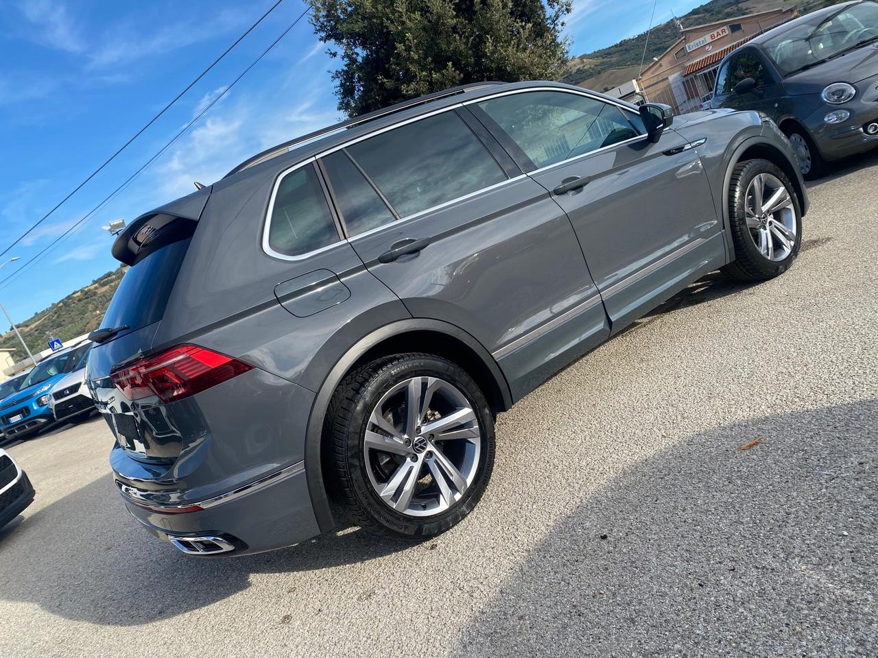 Volkswagen Tiguan 2.0 TDI 150 CV SCR DSG R-Line