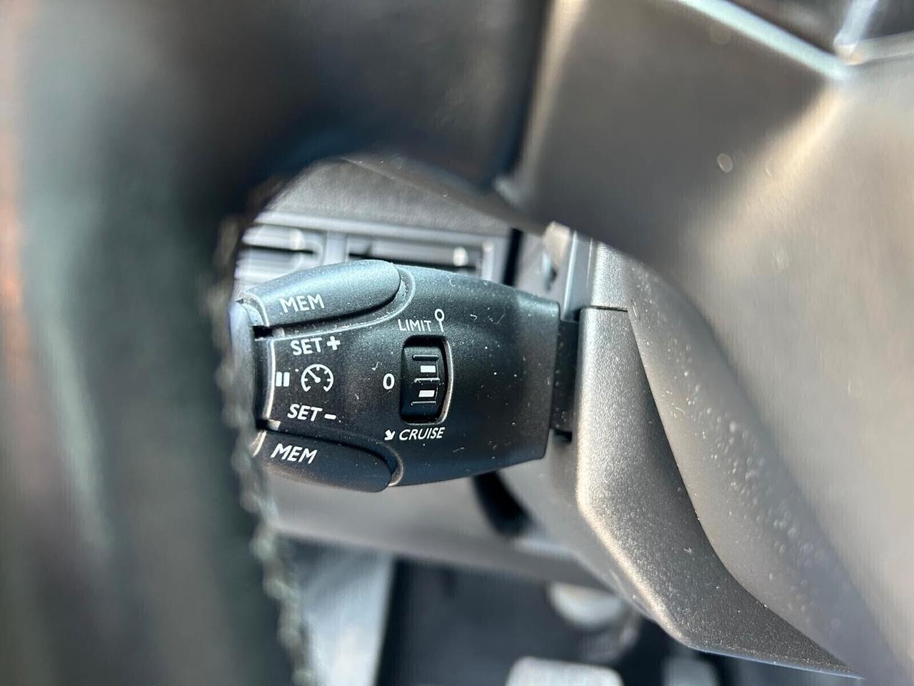 Peugeot 3008 BUSINESS BlueHDi 130 EAT8