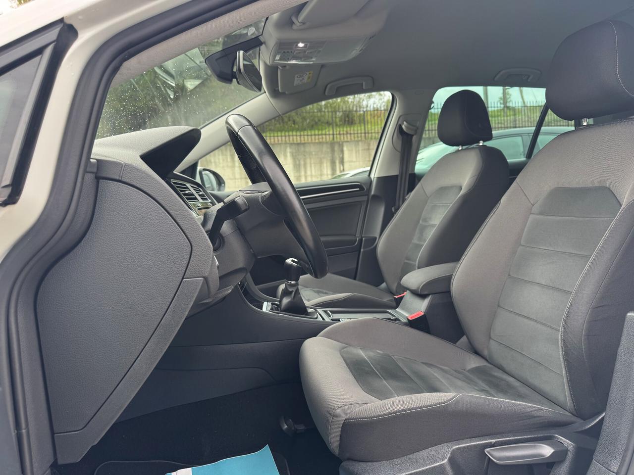 VOLKSWAGEN GOLF 7.5 1.5 TGI 150cv HIGHLINE