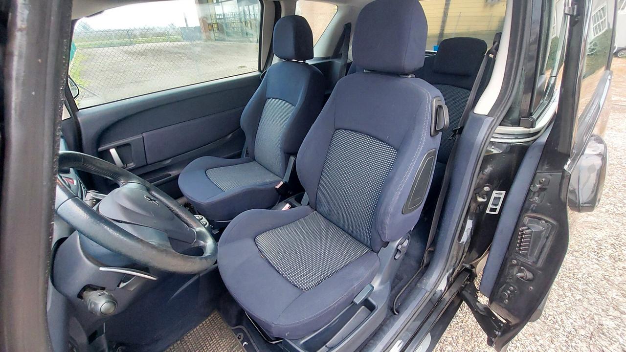 Peugeot 1007 1.6 Sporty 2Tronic