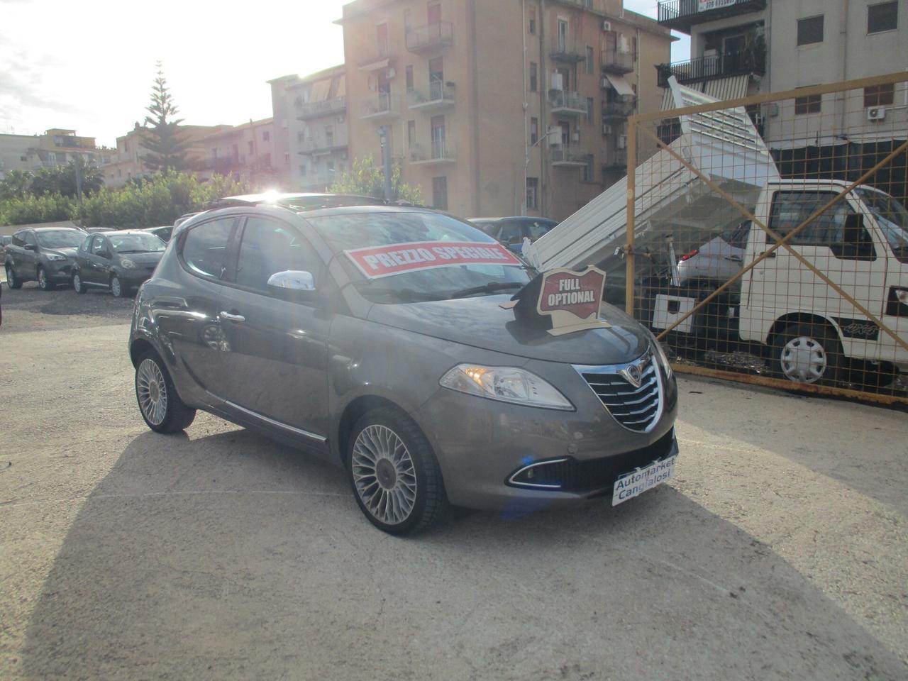 Lancia Ypsilon 1.3 MJT STRAFULL (TETTO APRIBILE)