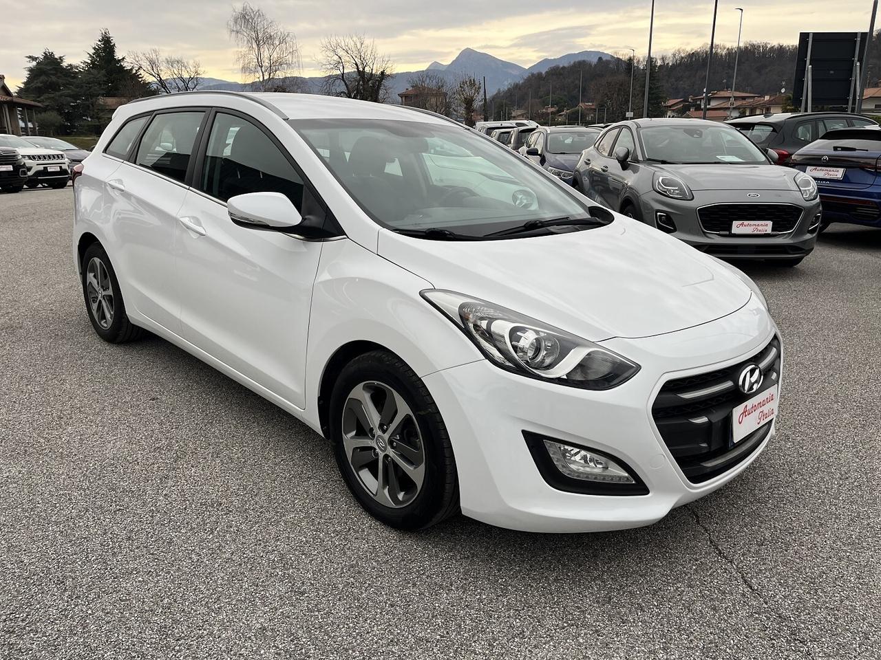 HYUNDAI I30 SW 1600 CRDI 110 CV COMFORT
