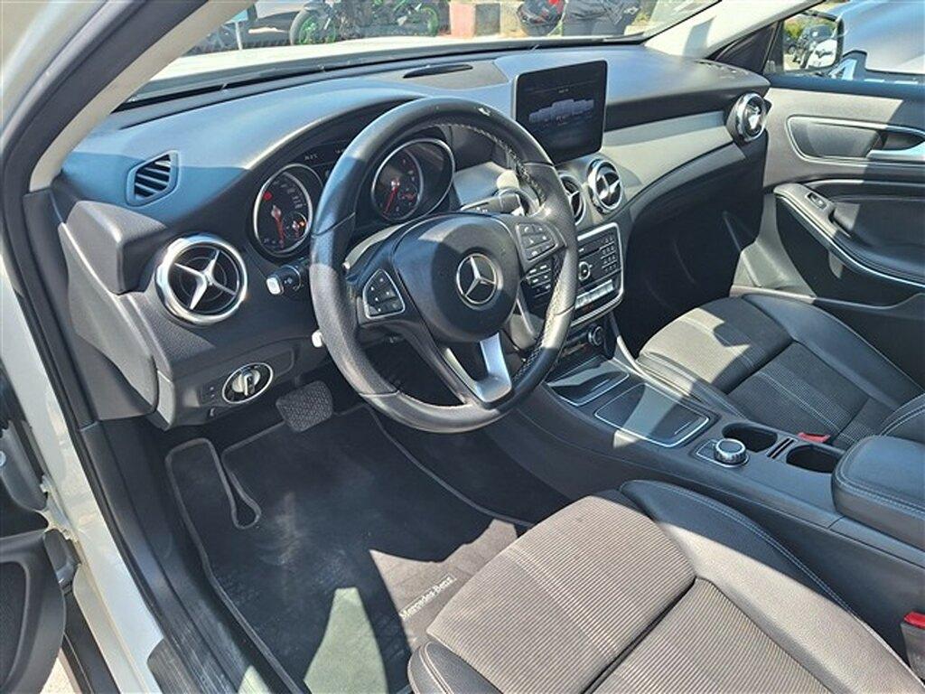 Mercedes GLA 200 200 D Premium 4Matic 7G-DCT