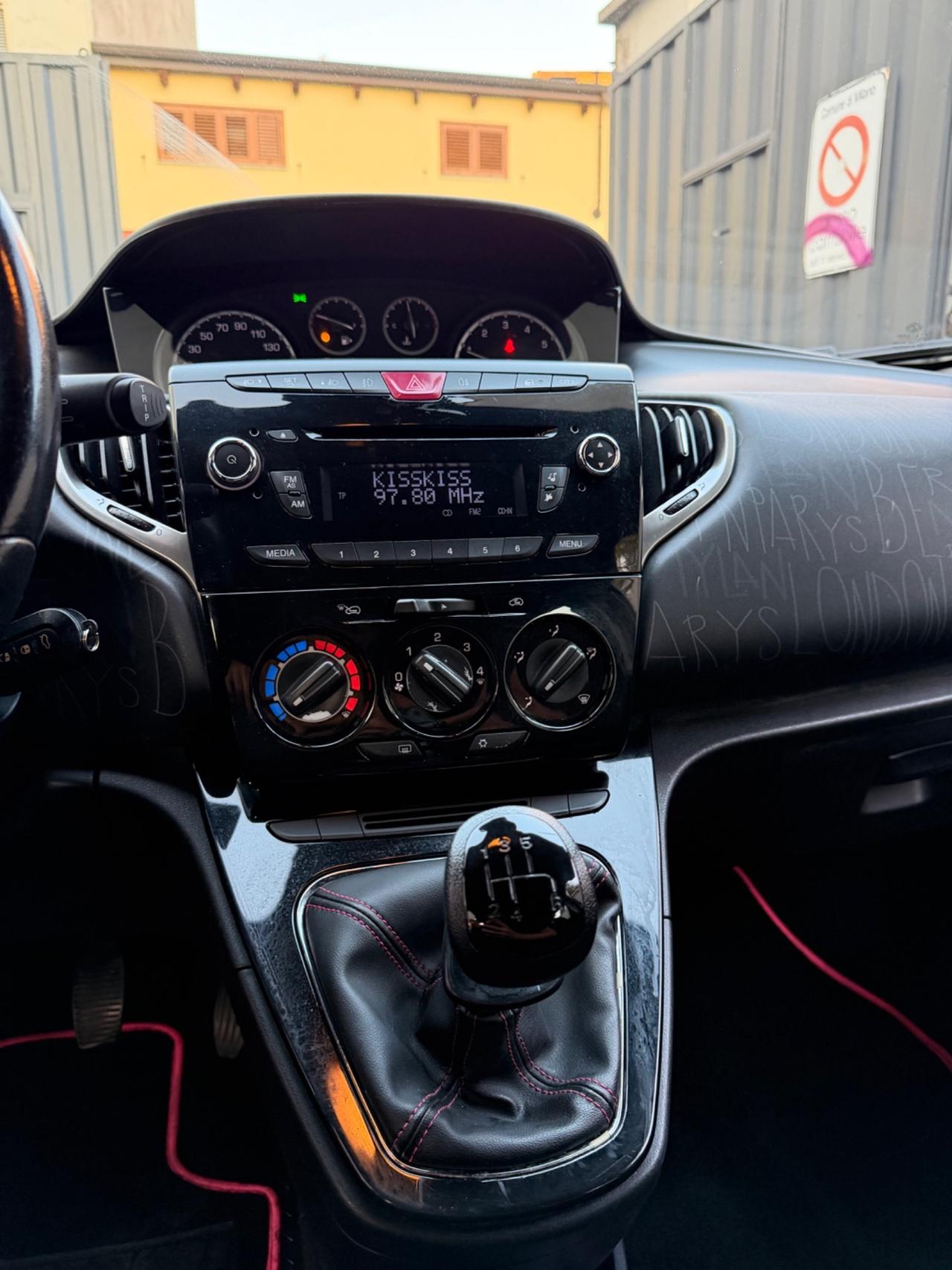 Lancia Ypsilon 1.2 Neopatentati Euro 6