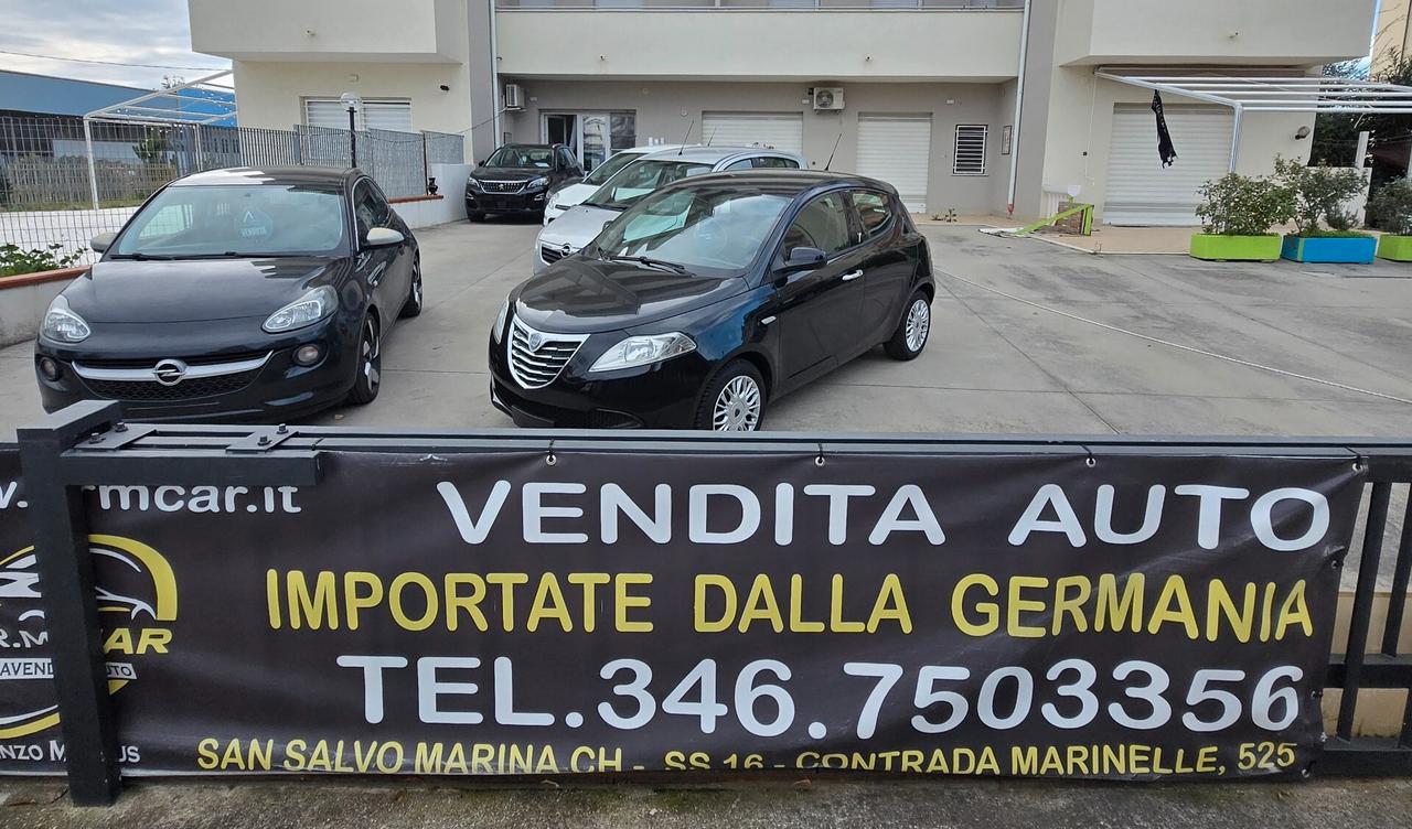 Lancia Ypsilon 1.2 69 CV 5 porte S&S Silver