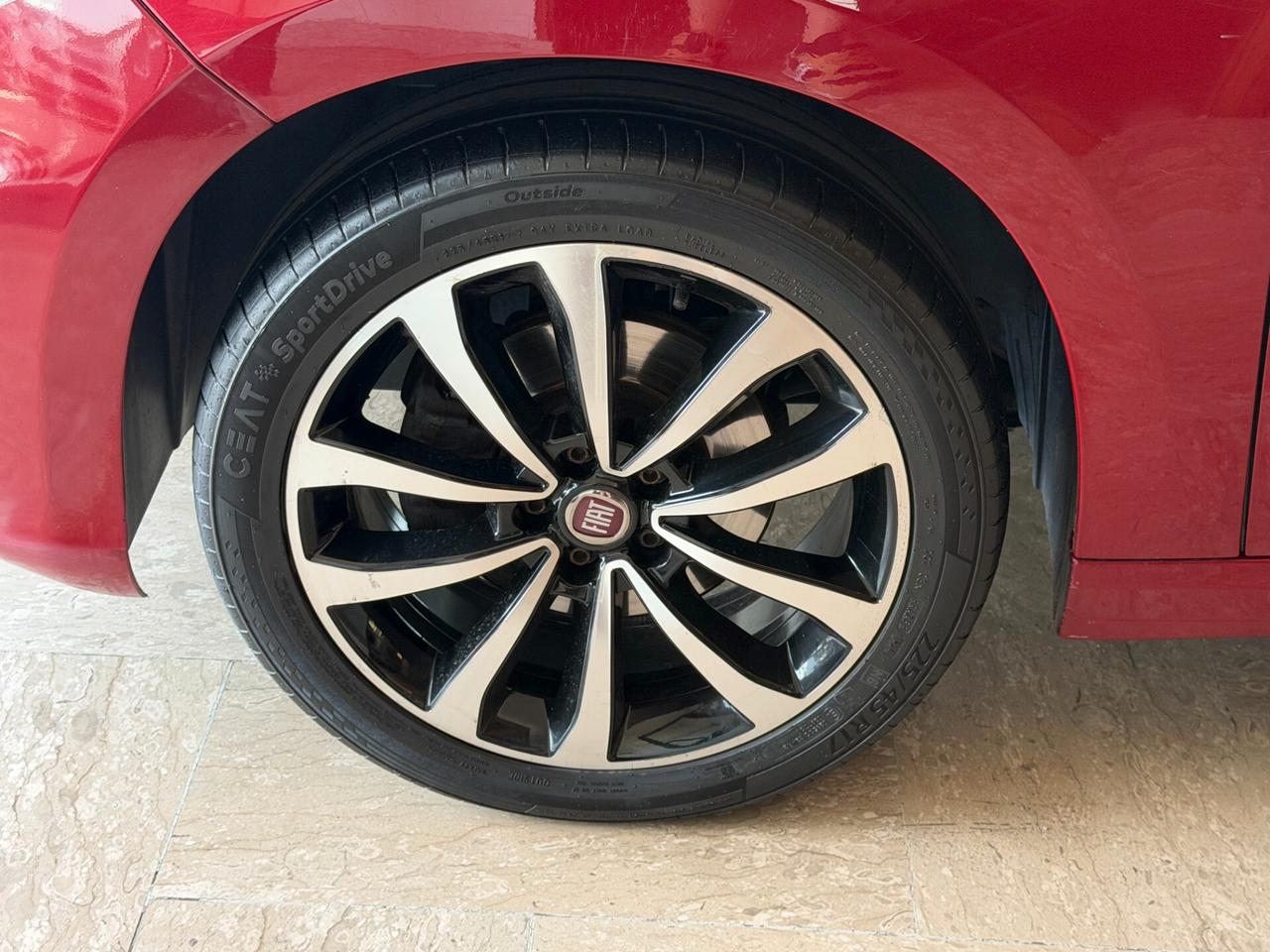 Fiat Tipo 1.6 M.JET 120 cv. 5 porte LOUNGE