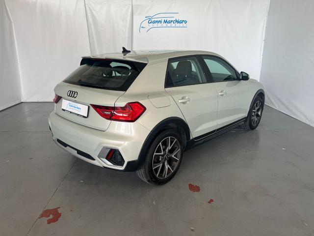 AUDI A1 allstreet citycarver 35 TFSI S tronic ADMIRED