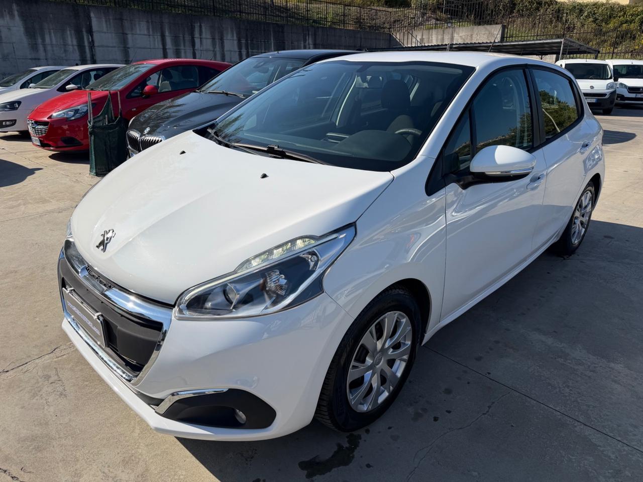 Peugeot 208 1.2 82CV Allure/93.000km/2018