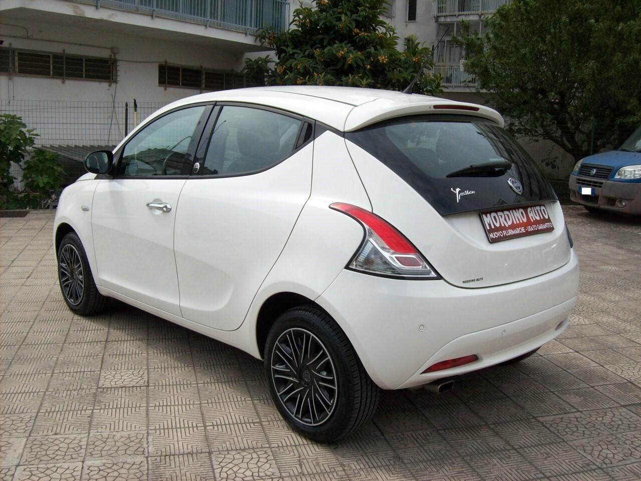 Lancia Ypsilon 1.2 70CV GPL Ecochic Gold