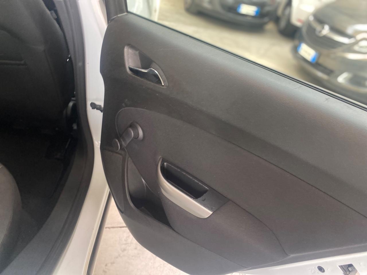 Opel Astra 1.7 CDTI 110CV 5 porte berlina