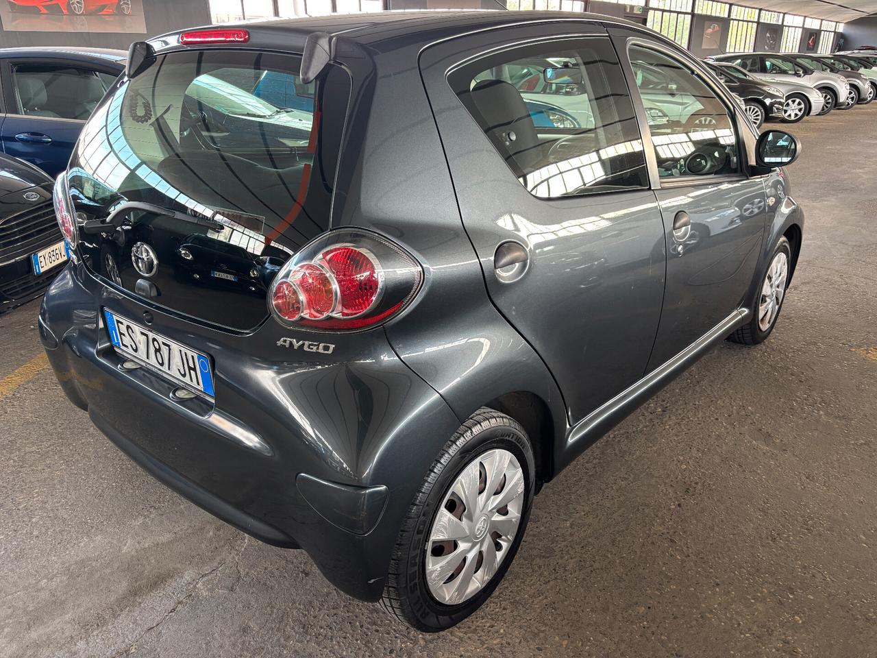 Toyota Aygo 1.0 12V VVT-i 50KW 68CV Active Connect