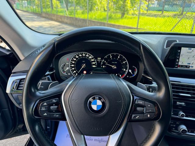 BMW 530 d xDrive Touring Sport Line 265CV NAVI+RETR.