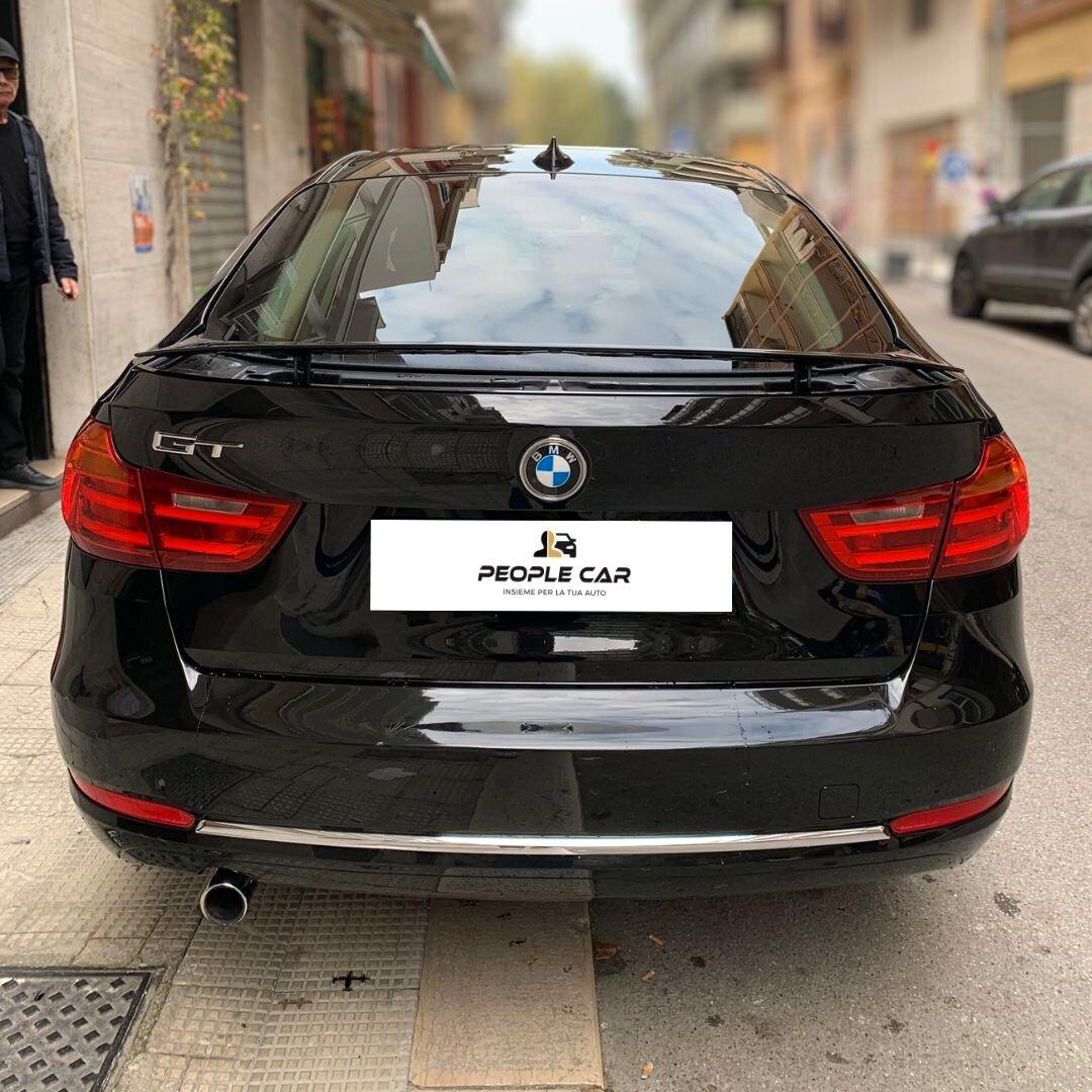 BMW Serie 3 GT 320d Luxury