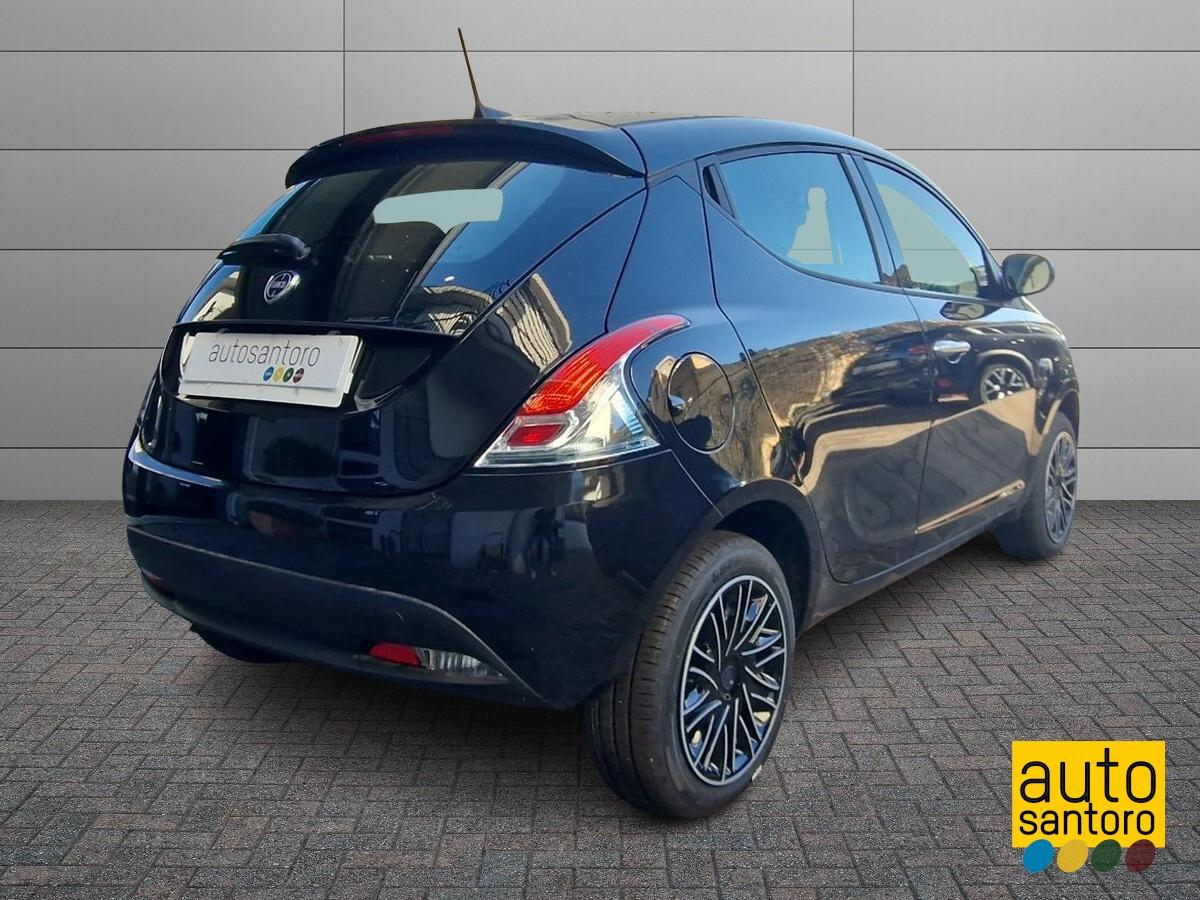 LANCIA YPSILON 1.0 IBRIDO ORO