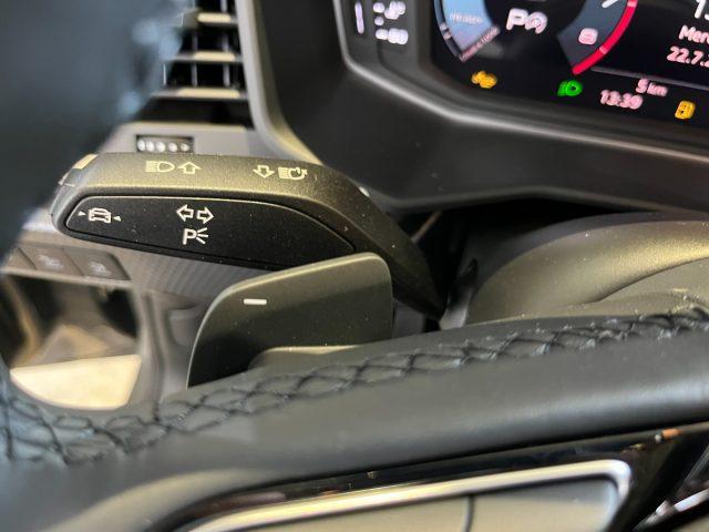 AUDI A1 SPB 30 TFSI Stronic S line edition "17 Sline/F.Led