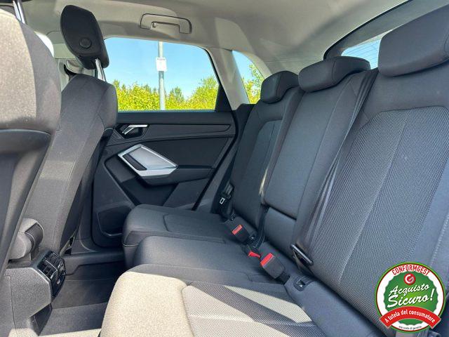 AUDI Q3 45 TFSI e S tronic Business PLUG-IN