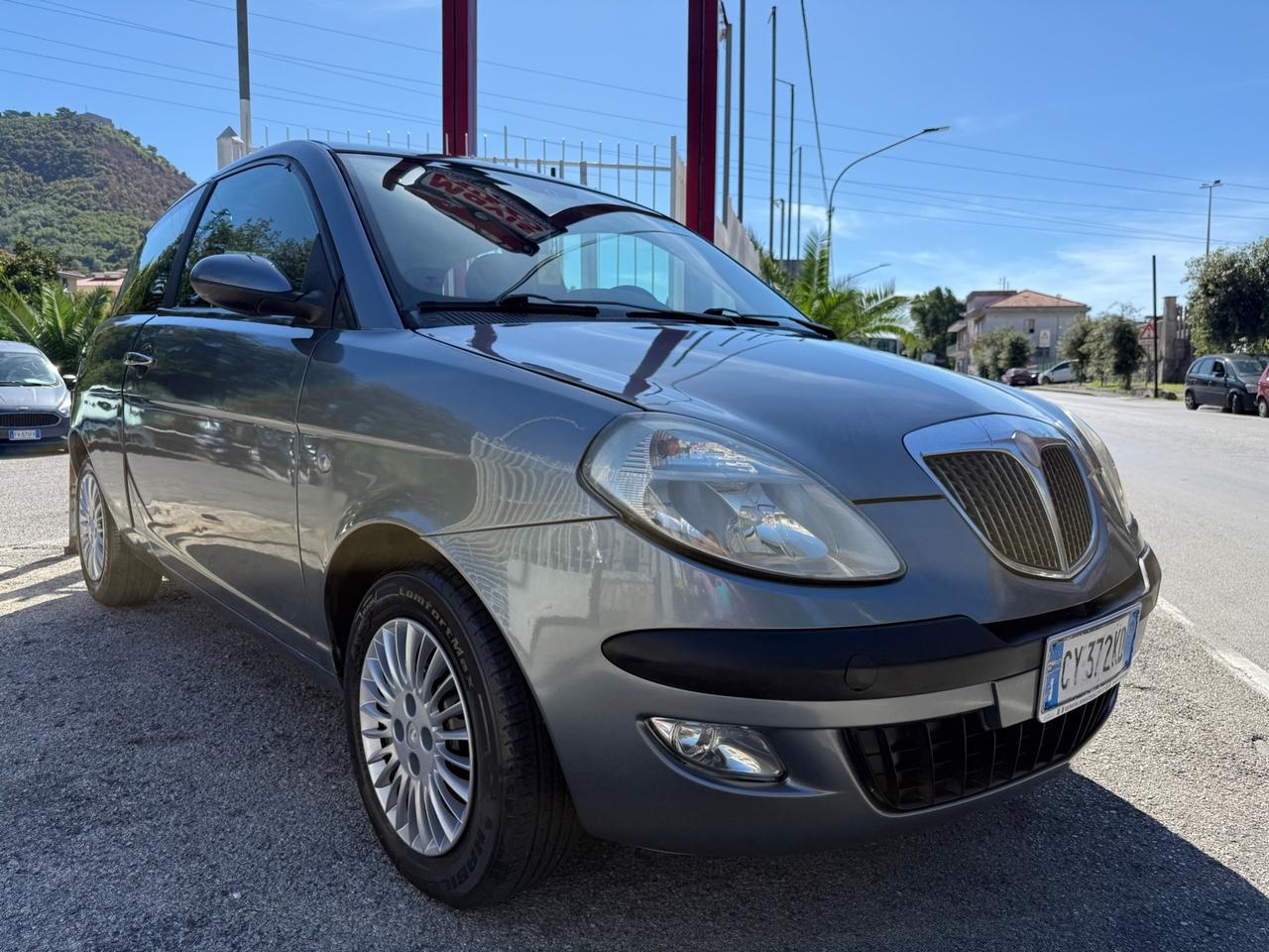 Lancia Ypsilon 1.2 Oro