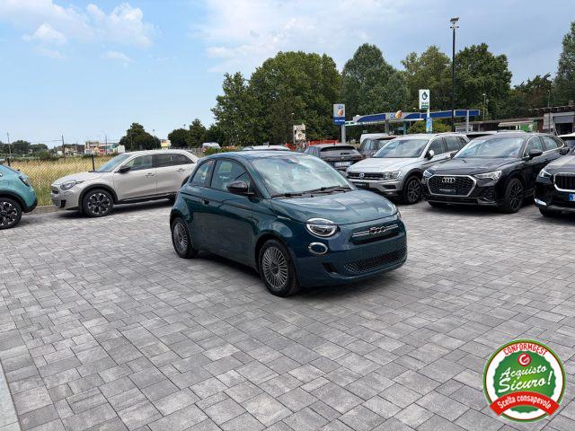 FIAT 500 Hybrid ICON + PACK COMFORT
