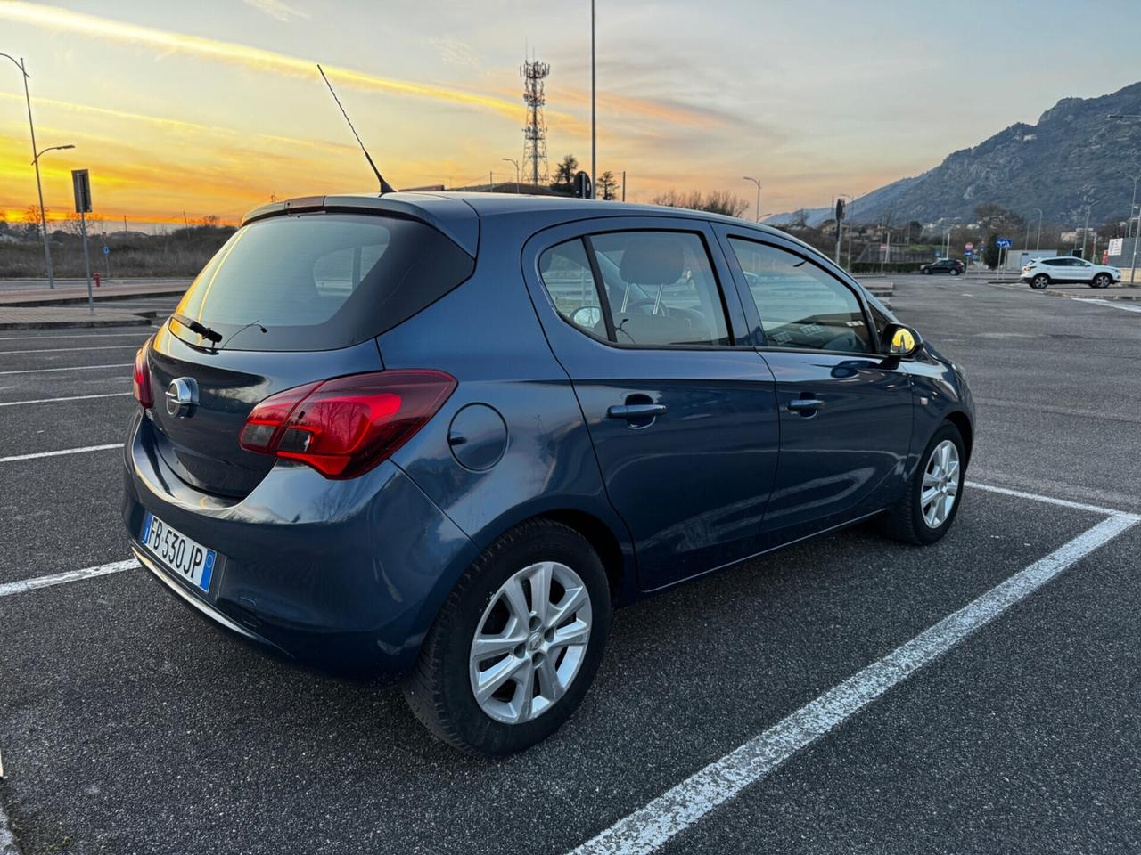 Opel Corsa 1.4 90CV GPL Tech 5 porte b-Color