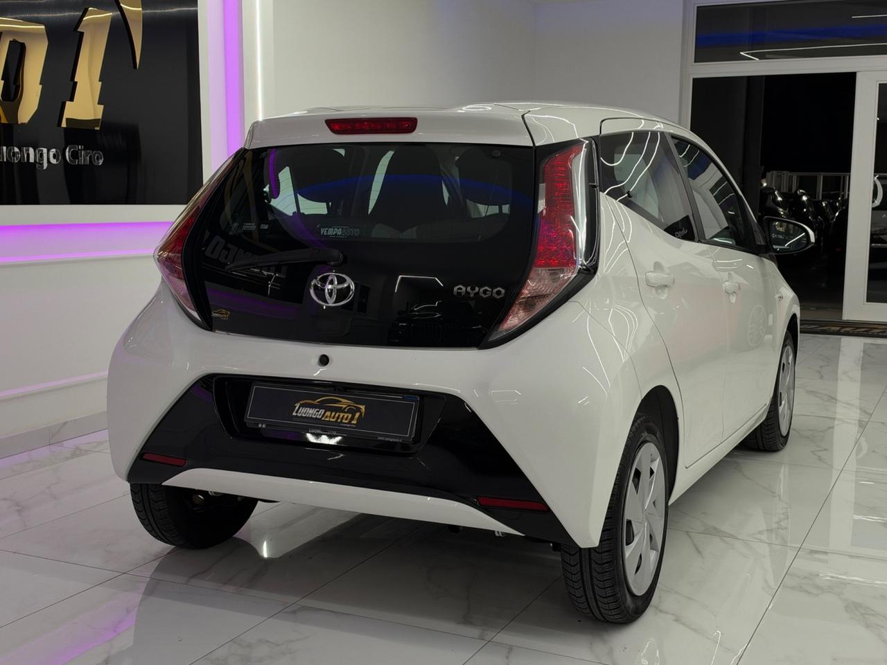 Toyota Aygo 1.0 69CV x-clusiv Full Opt Car-Play