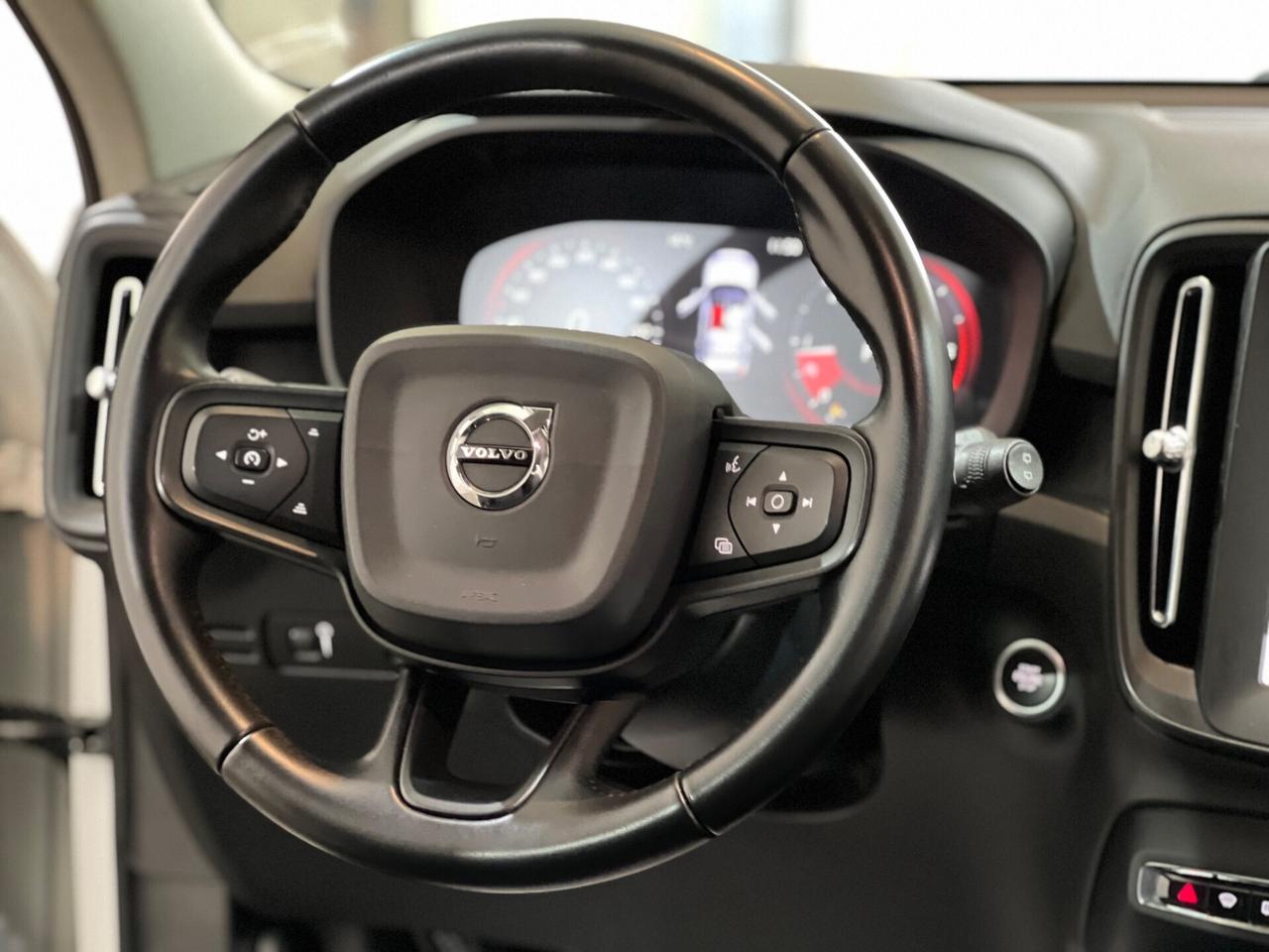 Volvo XC40 D3 LED - CAMERA - VIRTUAL