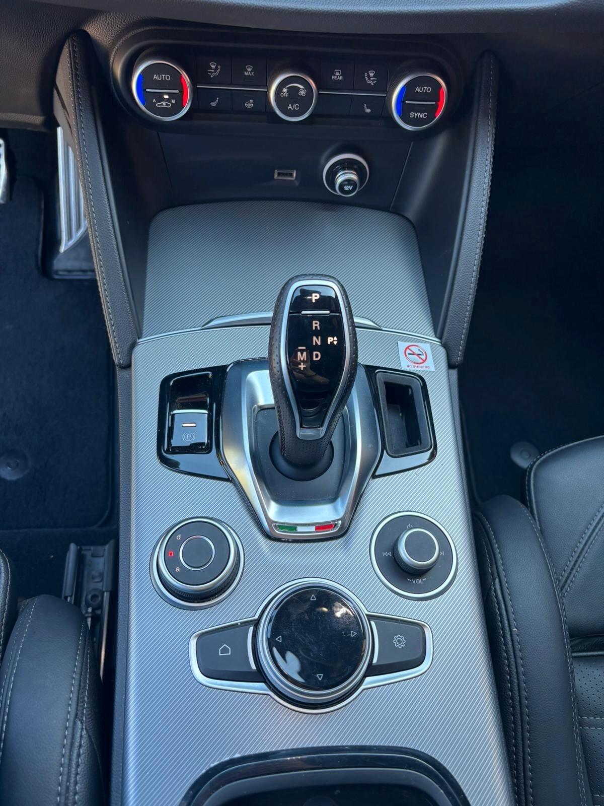 Alfa Romeo Stelvio 2.2 Turbodiesel 210 CV AT8 Q4 Veloce